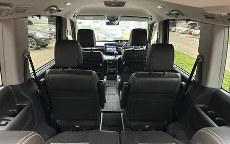 Honda Stepwgn IV, 2017 год, 2 200 000 рублей, 15 фотография