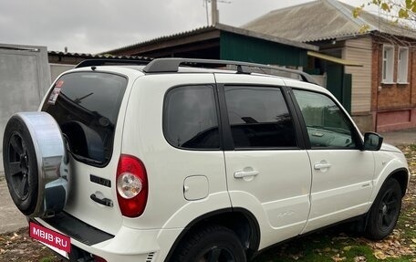 Chevrolet Niva I рестайлинг, 2017 год, 550 000 рублей, 5 фотография
