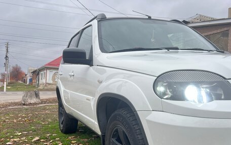 Chevrolet Niva I рестайлинг, 2017 год, 550 000 рублей, 21 фотография