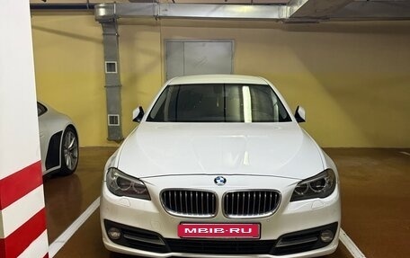 BMW 5 серия, 2015 год, 2 350 000 рублей, 11 фотография