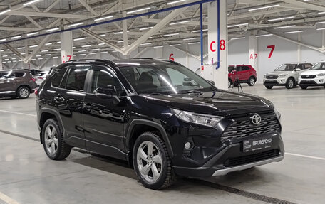 Toyota RAV4, 2021 год, 2 879 950 рублей, 3 фотография