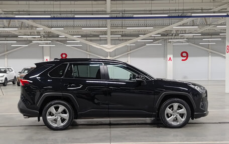 Toyota RAV4, 2021 год, 2 879 950 рублей, 5 фотография