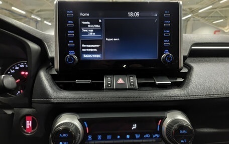 Toyota RAV4, 2021 год, 2 879 950 рублей, 18 фотография