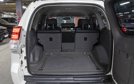 Toyota Land Cruiser Prado 150 рестайлинг 2, 2010 год, 2 198 000 рублей, 10 фотография