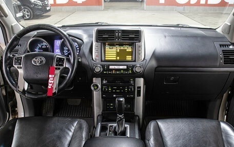 Toyota Land Cruiser Prado 150 рестайлинг 2, 2010 год, 2 198 000 рублей, 14 фотография