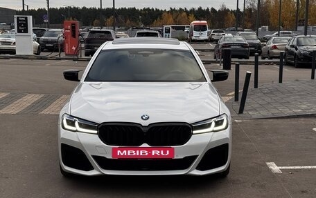 BMW 5 серия, 2021 год, 4 600 000 рублей, 2 фотография