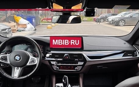 BMW 5 серия, 2021 год, 4 600 000 рублей, 15 фотография
