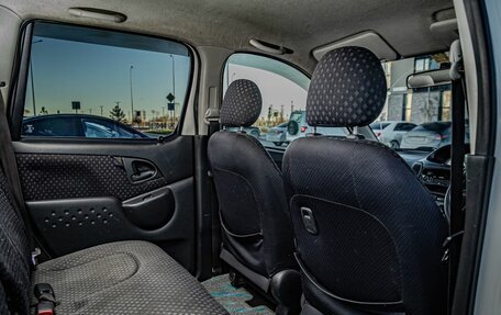 Toyota FunCargo, 2003 год, 568 000 рублей, 19 фотография