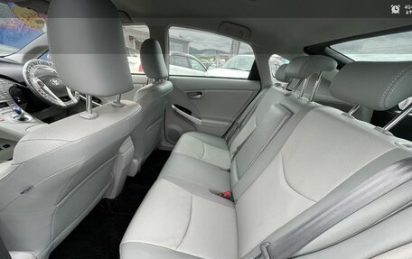 Toyota Prius, 2015 год, 1 150 000 рублей, 10 фотография