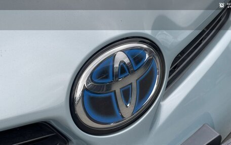 Toyota Prius, 2015 год, 1 150 000 рублей, 25 фотография