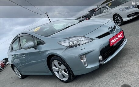 Toyota Prius, 2015 год, 1 150 000 рублей, 22 фотография