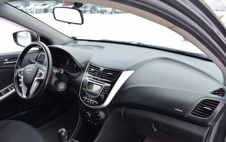 Hyundai Solaris II рестайлинг, 2012 год, 647 000 рублей, 14 фотография