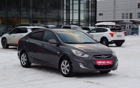 Hyundai Solaris II рестайлинг, 2012 год, 647 000 рублей, 3 фотография