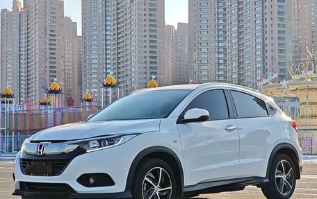 Honda Vezel, 2022 год, 1 750 000 рублей, 1 фотография