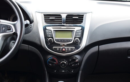 Hyundai Solaris II рестайлинг, 2012 год, 647 000 рублей, 16 фотография