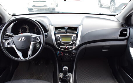 Hyundai Solaris II рестайлинг, 2012 год, 647 000 рублей, 15 фотография
