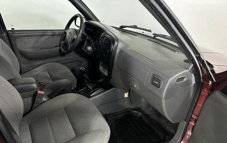 KIA Sportage IV рестайлинг, 2003 год, 320 000 рублей, 12 фотография