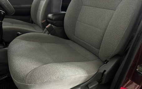 KIA Sportage IV рестайлинг, 2003 год, 320 000 рублей, 9 фотография