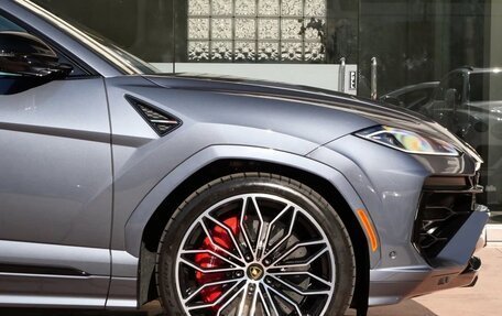 Lamborghini Urus I, 2025 год, 50 000 000 рублей, 8 фотография
