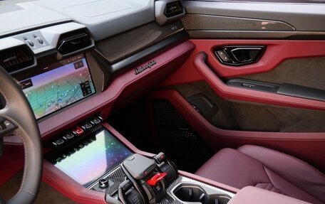 Lamborghini Urus I, 2025 год, 50 000 000 рублей, 13 фотография