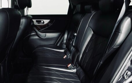 Infiniti QX70, 2016 год, 2 437 000 рублей, 10 фотография