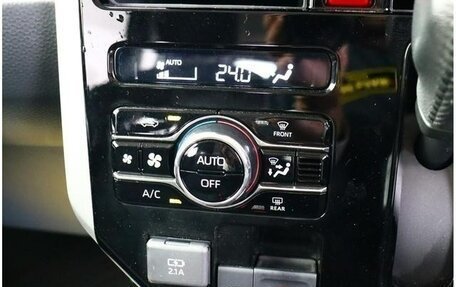 Toyota Roomy I, 2022 год, 902 000 рублей, 10 фотография