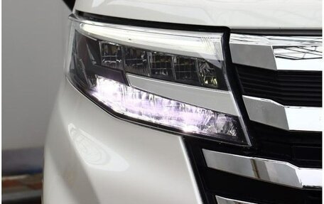 Toyota Roomy I, 2022 год, 902 000 рублей, 21 фотография