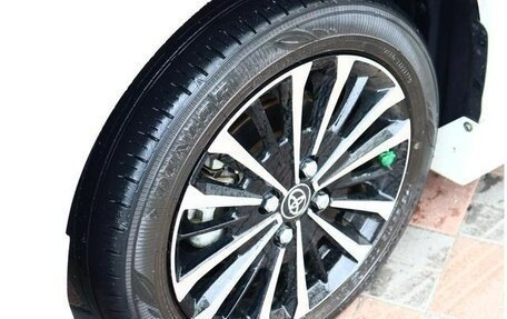 Toyota Roomy I, 2022 год, 902 000 рублей, 23 фотография