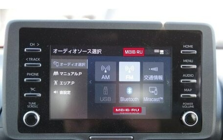 Toyota Yaris XP150 рестайлинг, 2022 год, 1 010 000 рублей, 6 фотография