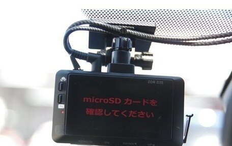 Toyota Yaris XP150 рестайлинг, 2022 год, 1 010 000 рублей, 22 фотография