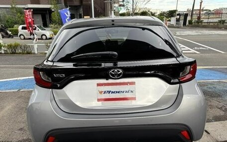 Toyota Yaris XP150 рестайлинг, 2022 год, 1 012 000 рублей, 4 фотография