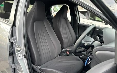 Toyota Yaris XP150 рестайлинг, 2022 год, 1 012 000 рублей, 14 фотография