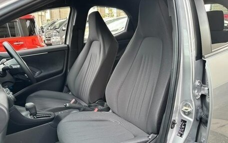 Toyota Yaris XP150 рестайлинг, 2022 год, 1 012 000 рублей, 17 фотография