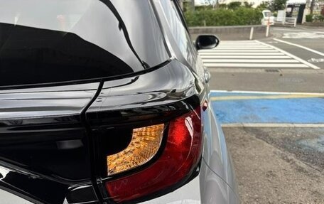 Toyota Yaris XP150 рестайлинг, 2022 год, 1 012 000 рублей, 35 фотография