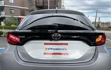 Toyota Yaris XP150 рестайлинг, 2022 год, 1 012 000 рублей, 34 фотография