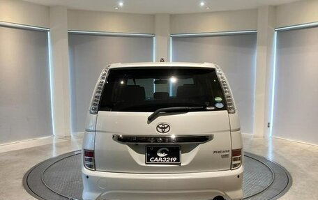 Toyota ISis I, 2016 год, 1 295 000 рублей, 6 фотография