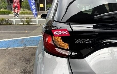 Toyota Yaris XP150 рестайлинг, 2022 год, 1 012 000 рублей, 36 фотография