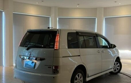 Toyota ISis I, 2016 год, 1 295 000 рублей, 16 фотография