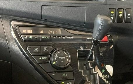 Toyota ISis I, 2016 год, 1 295 000 рублей, 29 фотография