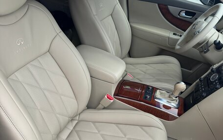 Infiniti FX II, 2013 год, 9 фотография