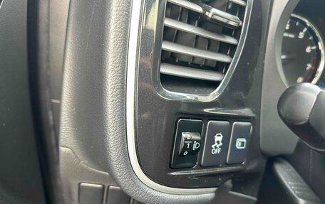 Mitsubishi Outlander III рестайлинг 3, 2022 год, 2 200 000 рублей, 18 фотография