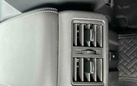 Mitsubishi Outlander III рестайлинг 3, 2022 год, 2 200 000 рублей, 14 фотография