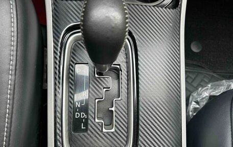 Mitsubishi Outlander III рестайлинг 3, 2022 год, 2 200 000 рублей, 21 фотография