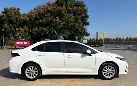 Toyota Corolla, 2022 год, 1 700 000 рублей, 4 фотография