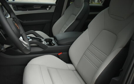 Porsche Cayenne III, 2025 год, 19 290 000 рублей, 17 фотография