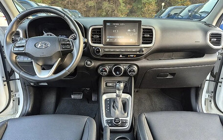 Hyundai Venue I, 2022 год, 1 480 000 рублей, 7 фотография