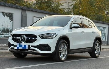 Mercedes-Benz GLA, 2023 год, 2 300 000 рублей, 3 фотография