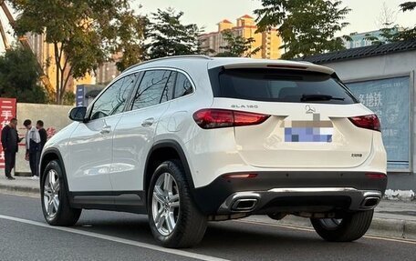 Mercedes-Benz GLA, 2023 год, 2 300 000 рублей, 4 фотография