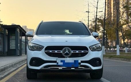Mercedes-Benz GLA, 2023 год, 2 300 000 рублей, 2 фотография