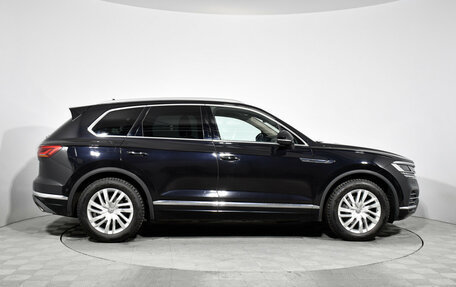 Volkswagen Touareg III, 2019 год, 4 649 000 рублей, 4 фотография